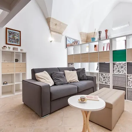 Mesagnesi 6 - Loft Centro Storico Sit *